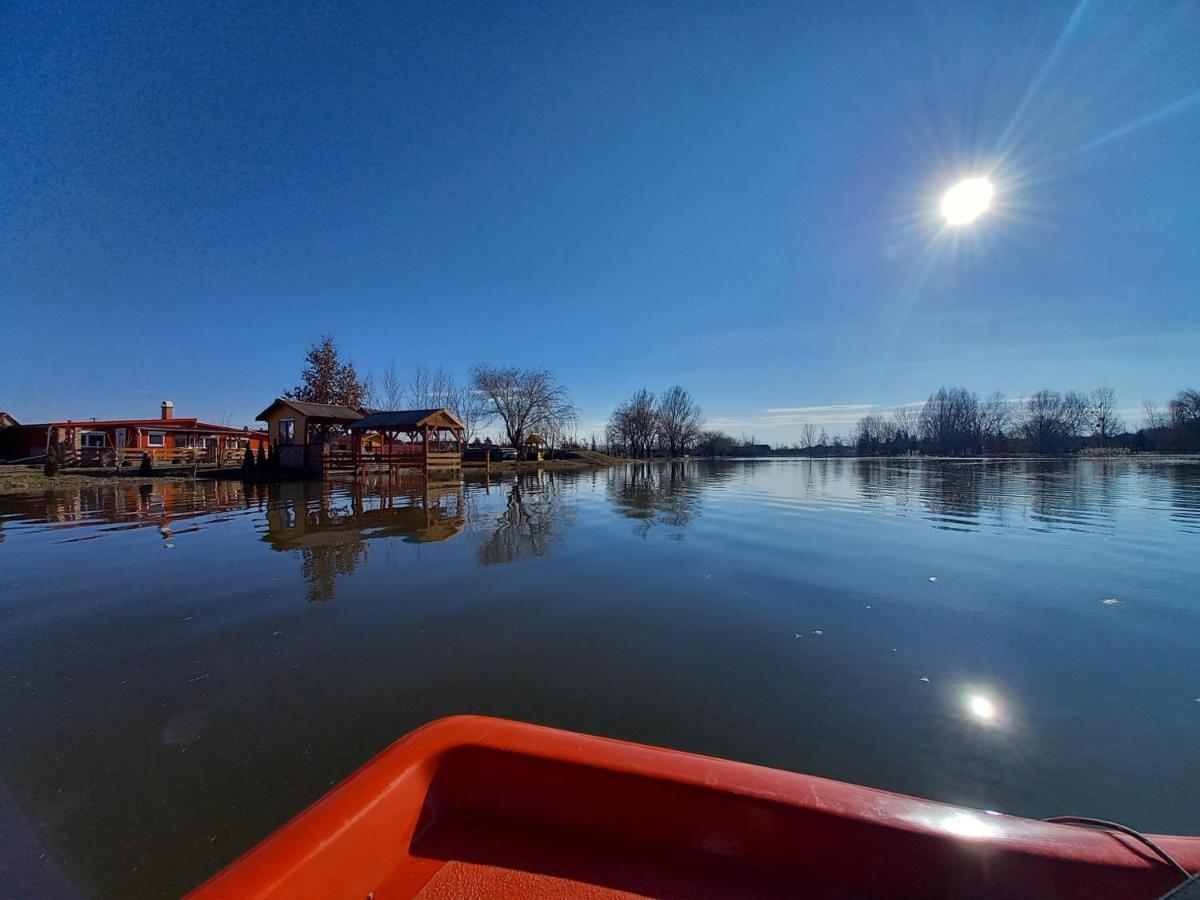 Bed and Breakfast Kisdiofa Panzio Es Vendeglo Vajdácska Zewnętrze zdjęcie