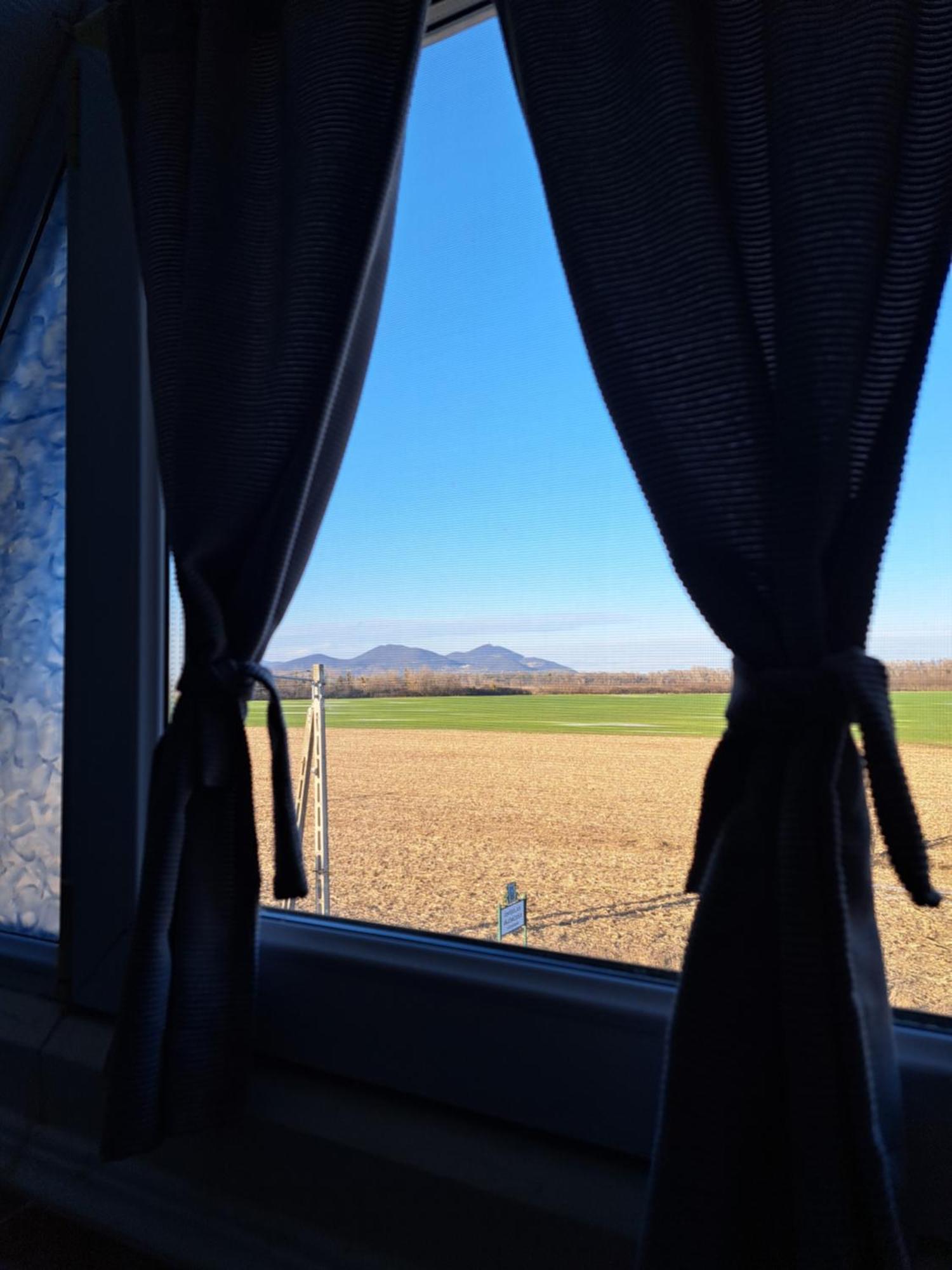 Bed and Breakfast Kisdiofa Panzio Es Vendeglo Vajdácska Zewnętrze zdjęcie