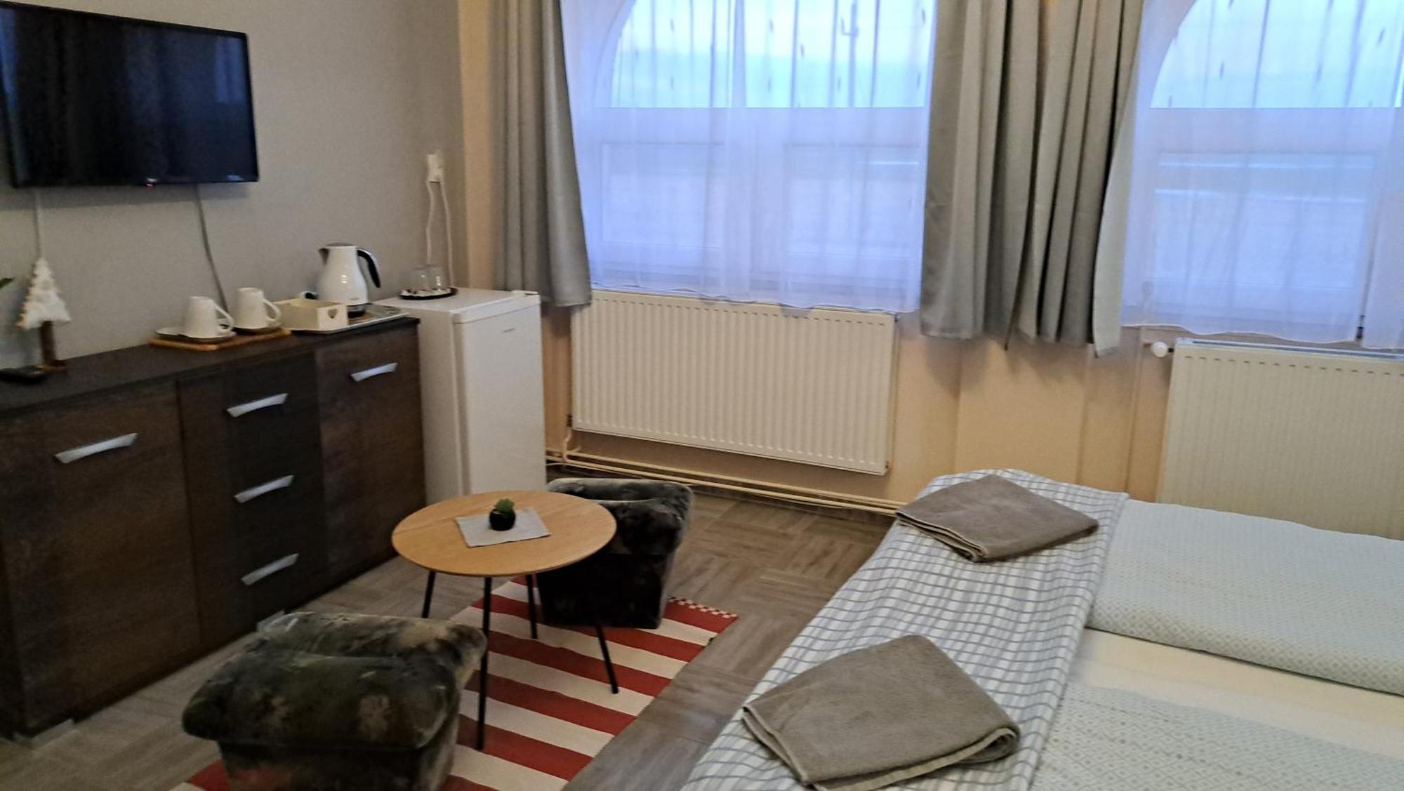 Bed and Breakfast Kisdiofa Panzio Es Vendeglo Vajdácska Zewnętrze zdjęcie