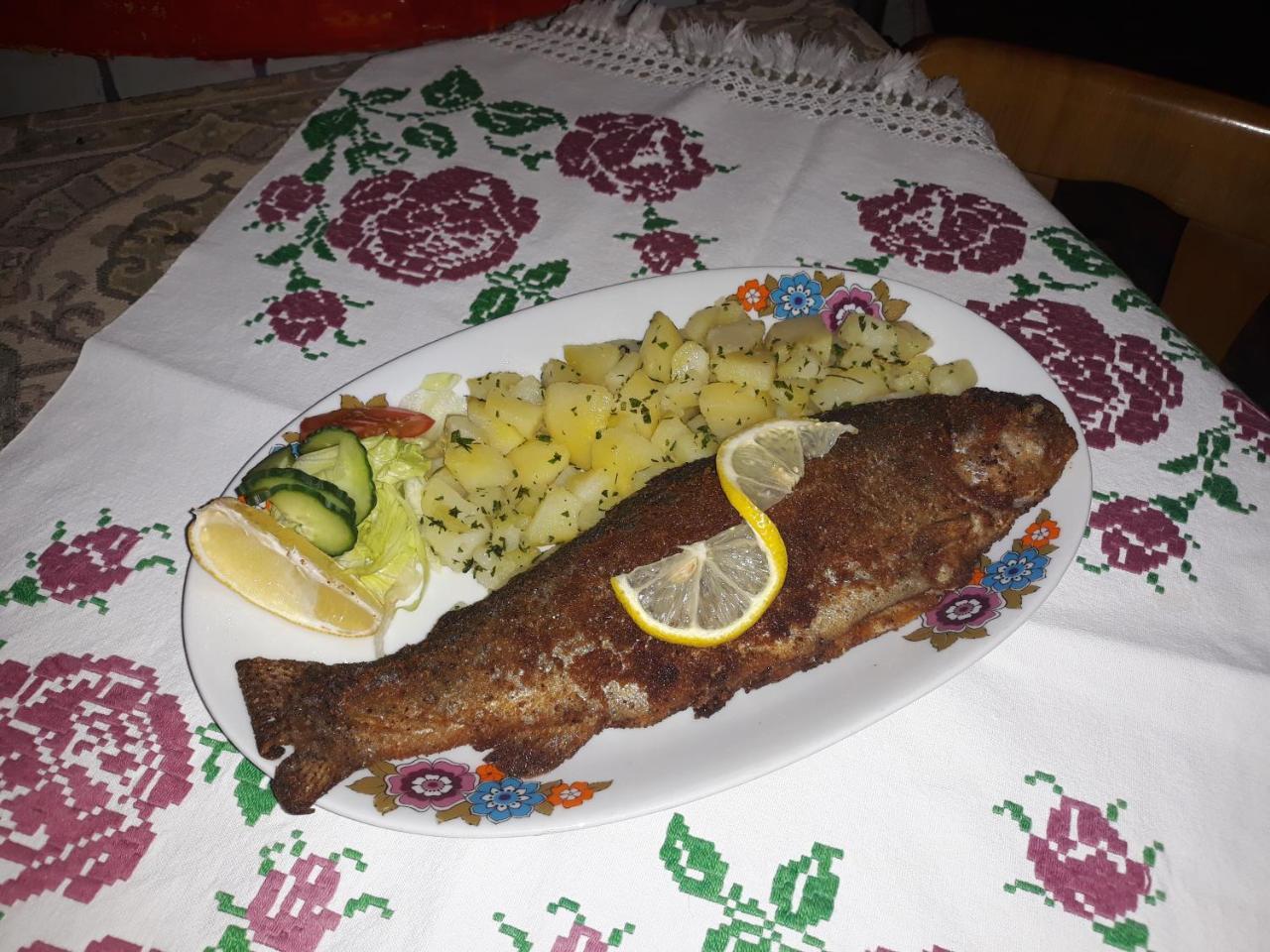 Bed and Breakfast Kisdiofa Panzio Es Vendeglo Vajdácska Zewnętrze zdjęcie